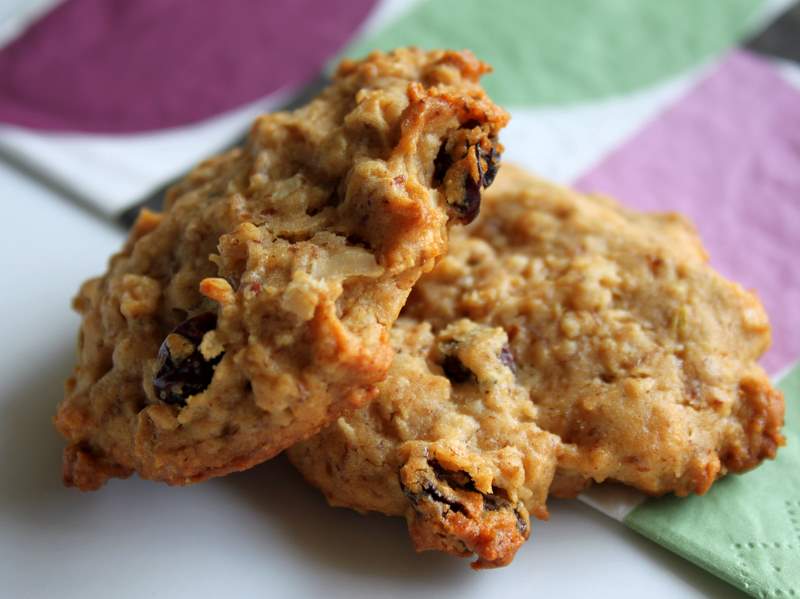 Almond Raisin Cookies