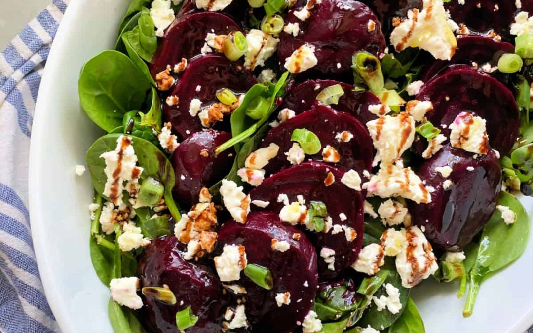 Spinach salad with walnuts & artichokes