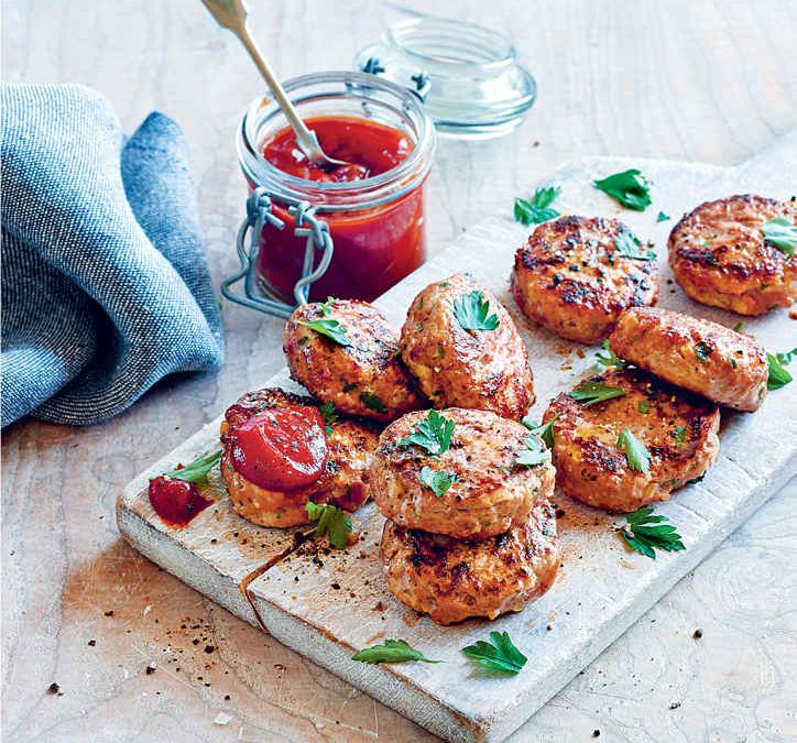 PORK PATTIES WITH HOMEMADE TOMATO KETCHUP