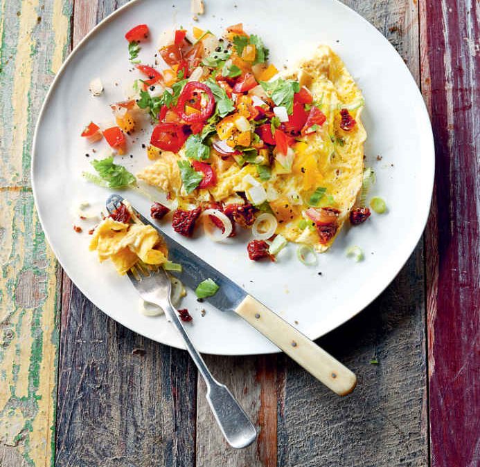 SUN-DRIED TOMATO OMELETTE WITH MEXICAN SALSA