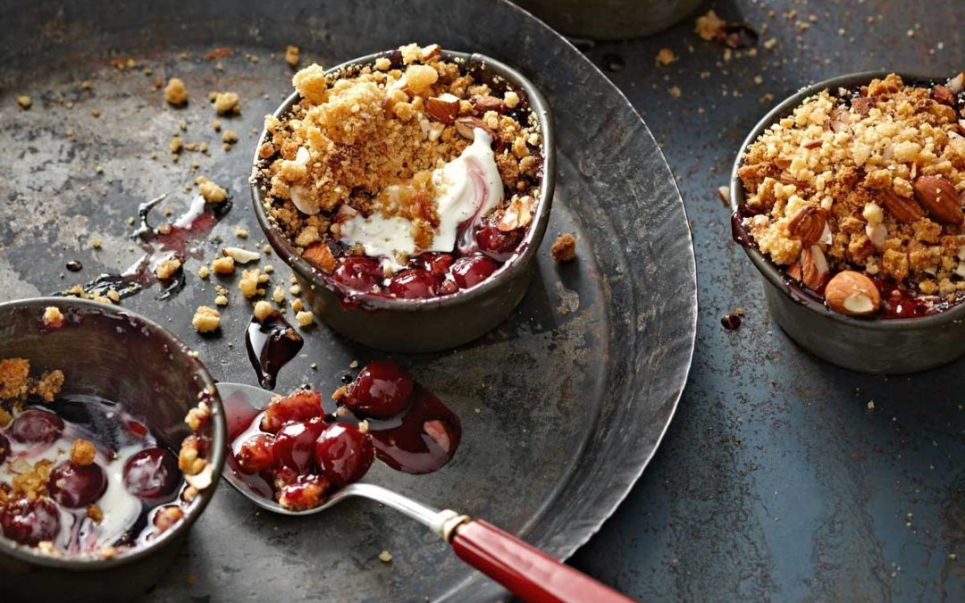 CHERRY MACADAMIA CRUMBLE